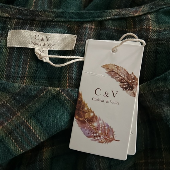 Chelsea & Violet Plaid Peplum Cropped Top in Olive, Size XS New w/Tag - Picture 7 of 8